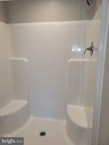 601 VILLAGE DR, Middletown, DE 19709