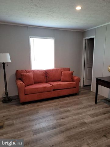 601 VILLAGE DR, Middletown, DE 19709