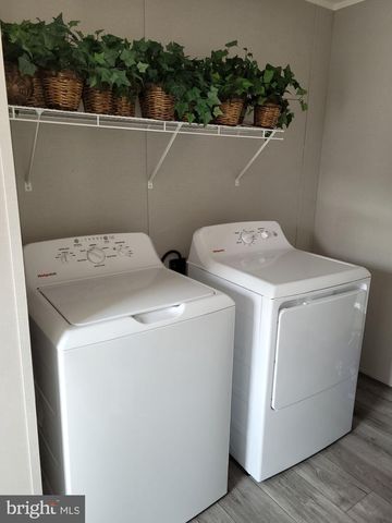 601 VILLAGE DR, Middletown, DE 19709