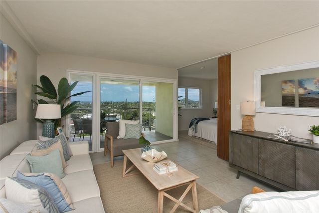 14 Aulike Street 906, Kailua, HI 96734