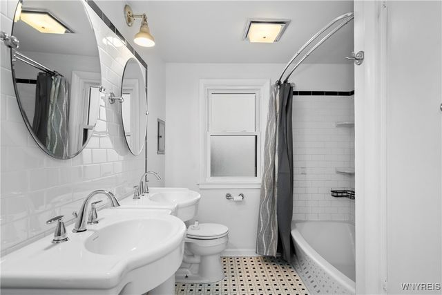 1060 Amherst Street, Buffalo, NY 14216