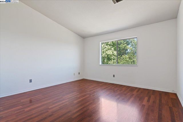 118 Outrigger Dr, Vallejo, CA 94591
