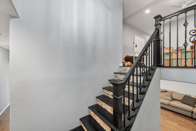 419 Sky Harbour Court, Granbury, TX 76049