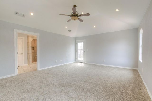 419 Sky Harbour Court, Granbury, TX 76049