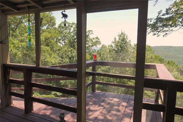 95 Lady Mary Lane, Eureka Springs, AR 72632