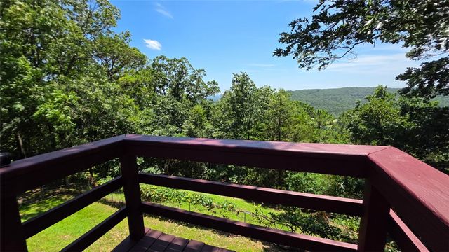 95 Lady Mary Lane, Eureka Springs, AR 72632