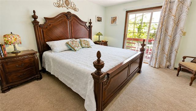 95 Lady Mary Lane, Eureka Springs, AR 72632