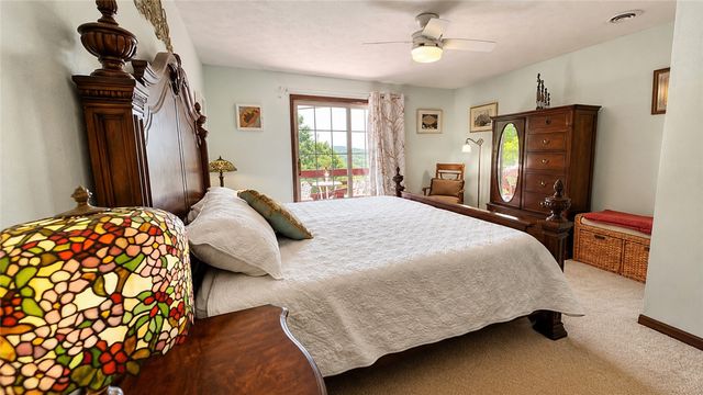 95 Lady Mary Lane, Eureka Springs, AR 72632