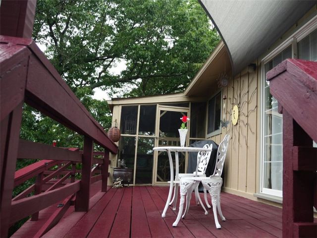 95 Lady Mary Lane, Eureka Springs, AR 72632