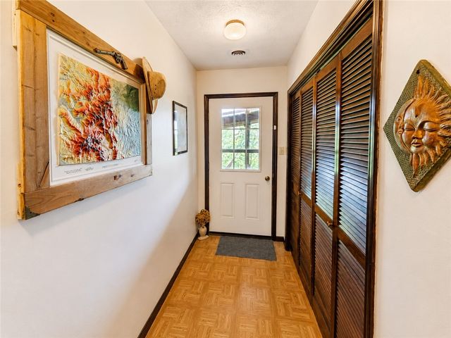 95 Lady Mary Lane, Eureka Springs, AR 72632