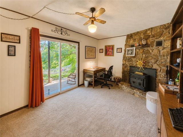 95 Lady Mary Lane, Eureka Springs, AR 72632