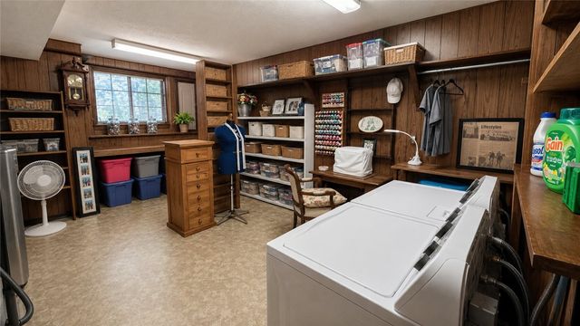 95 Lady Mary Lane, Eureka Springs, AR 72632