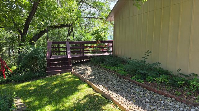 95 Lady Mary Lane, Eureka Springs, AR 72632