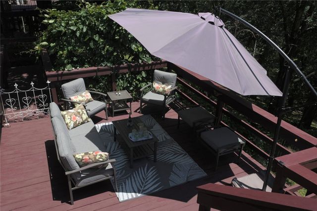 95 Lady Mary Lane, Eureka Springs, AR 72632