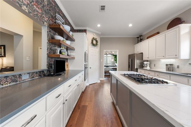 919 Grand Oaks Circle, College Station, TX 77840
