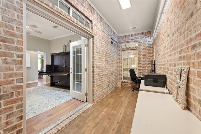 919 Grand Oaks Circle, College Station, TX 77840