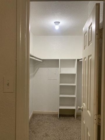 8100 Creekbend Drive 159, Houston, TX 77071