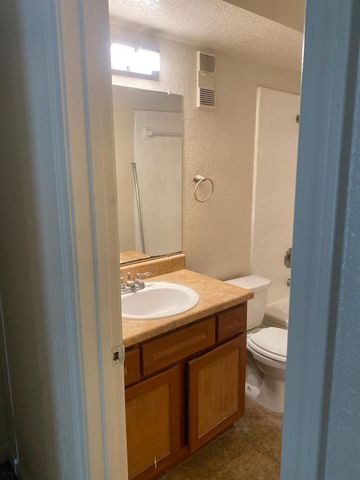 8100 Creekbend Drive 159, Houston, TX 77071