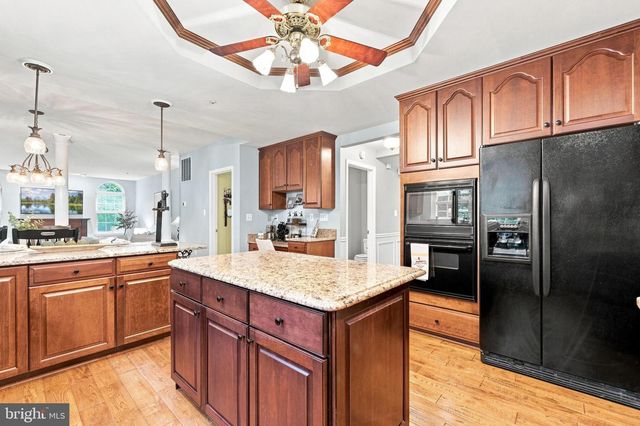 3060 MAYBERRY AVE, Huntingtown, MD 20639