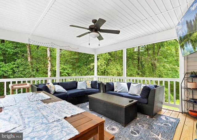 3060 MAYBERRY AVE, Huntingtown, MD 20639