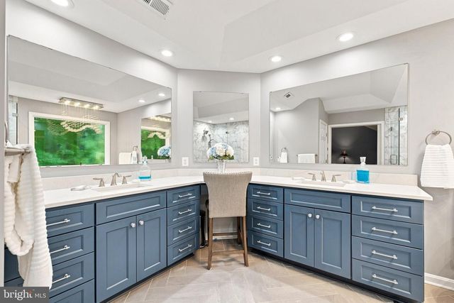 3060 MAYBERRY AVE, Huntingtown, MD 20639