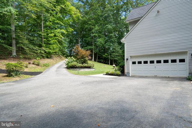 3060 MAYBERRY AVE, Huntingtown, MD 20639