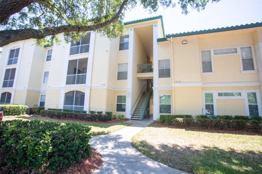 8812 DUNES COURT 305, Kissimmee, FL 34747