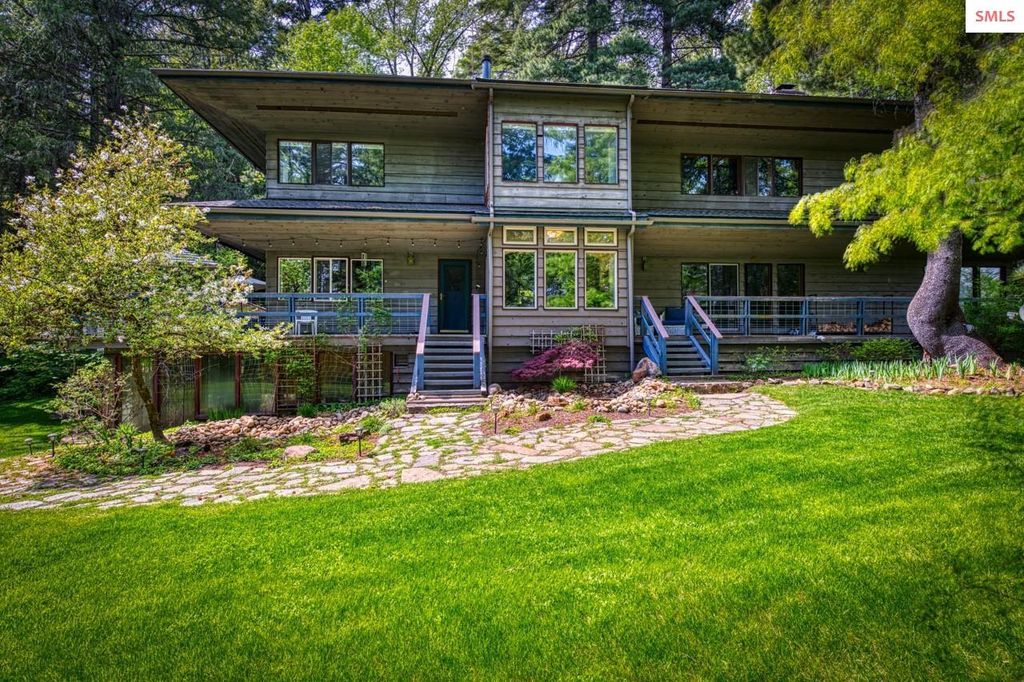 2298 Selkirk Rd, Sandpoint, ID 83864 photo 2