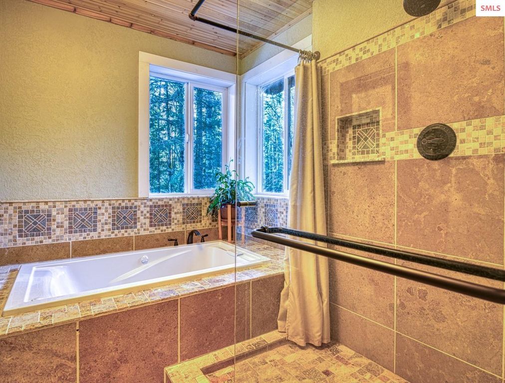 2298 Selkirk Rd, Sandpoint, ID 83864 photo 26