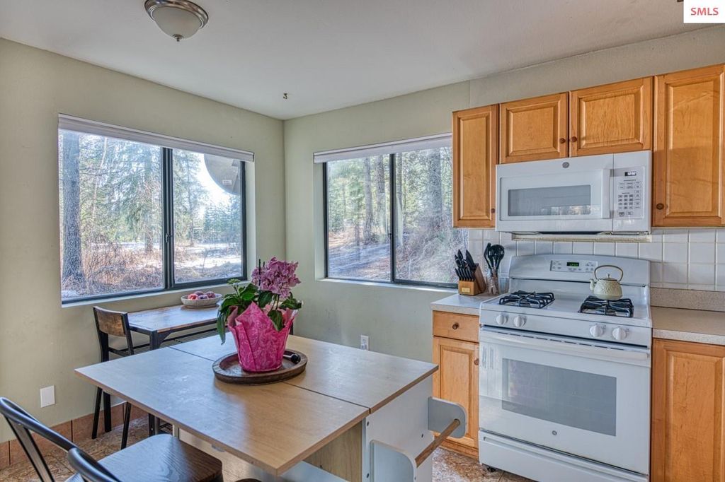 2298 Selkirk Rd, Sandpoint, ID 83864 photo 40