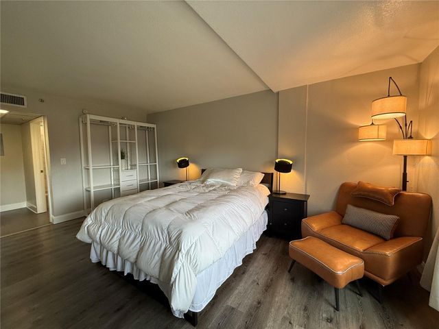 151 E WASHINGTON STREET 321, Orlando, FL 32801