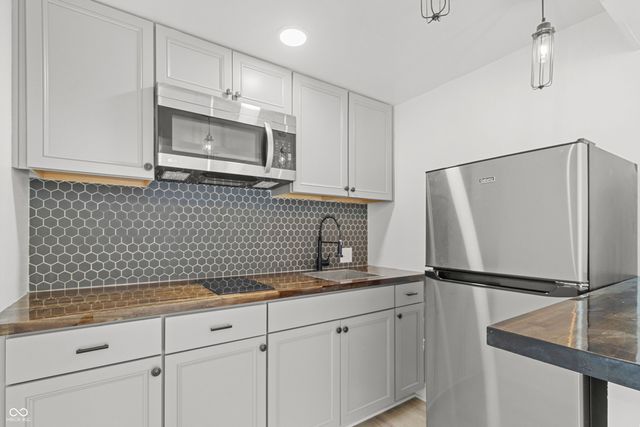 2600 N Raceway Road, Indianapolis, IN 46234