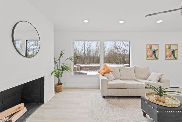 2600 N Raceway Road, Indianapolis, IN 46234