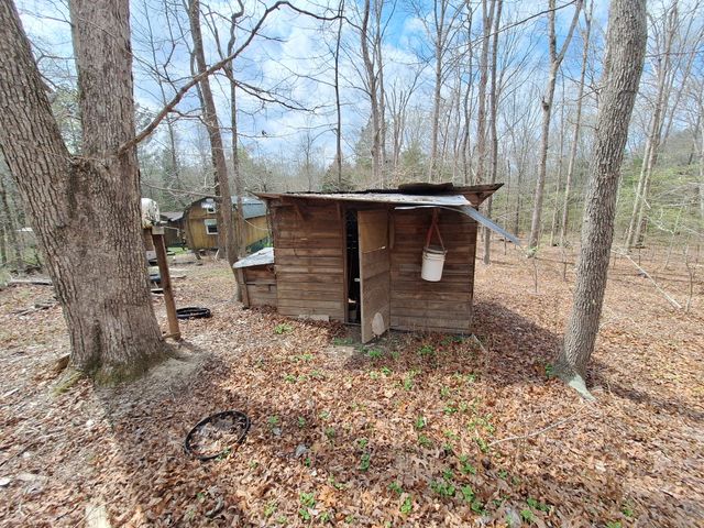 1622 Hill Chapel Rd, Big Sandy, TN 38221