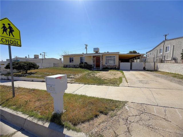 928 Kelly Drive, Barstow, CA 92311