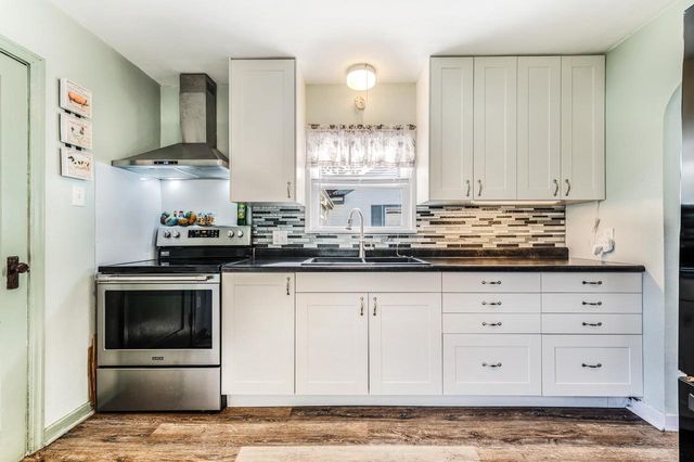 520 MECH STREET, Green Bay, WI 54302