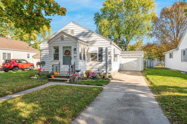 520 MECH STREET, Green Bay, WI 54302