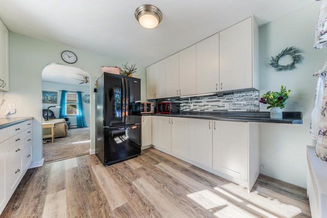 520 MECH STREET, Green Bay, WI 54302