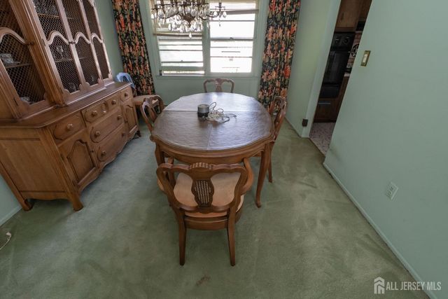 52 Embroidery Street, Sayreville, NJ 08872