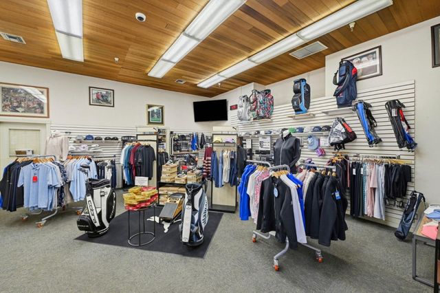 8124 Cabernet Court, San Jose, CA 95135