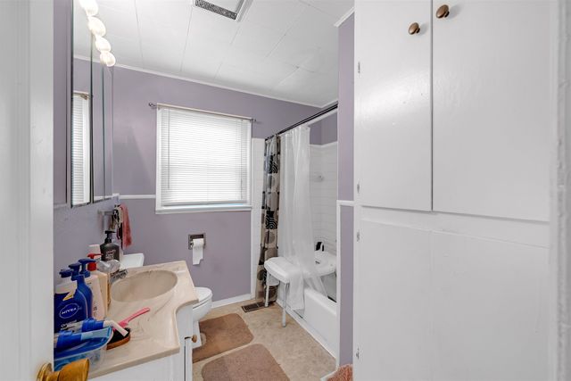 1451 N Belmont St, Wichita, KS 67208