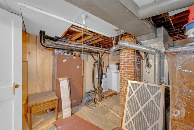 1451 N Belmont St, Wichita, KS 67208