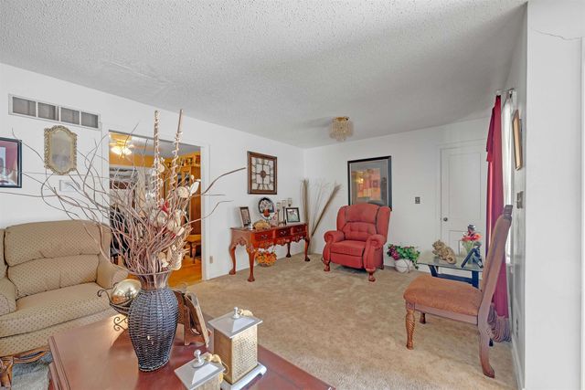 1451 N Belmont St, Wichita, KS 67208