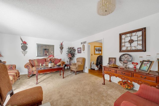 1451 N Belmont St, Wichita, KS 67208