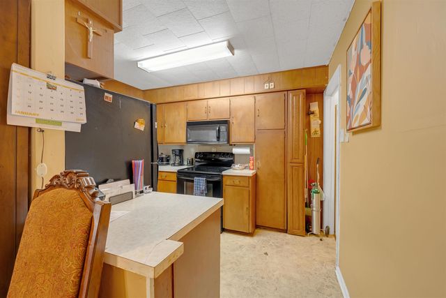 1451 N Belmont St, Wichita, KS 67208