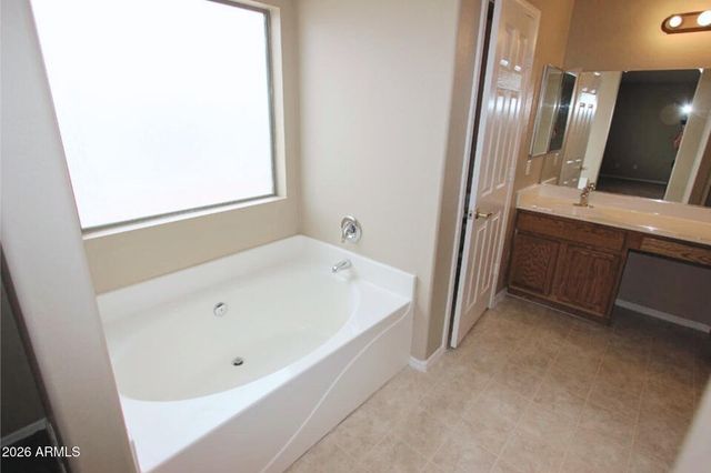 3846 W Morgan Lane, San Tan Valley, AZ 85144