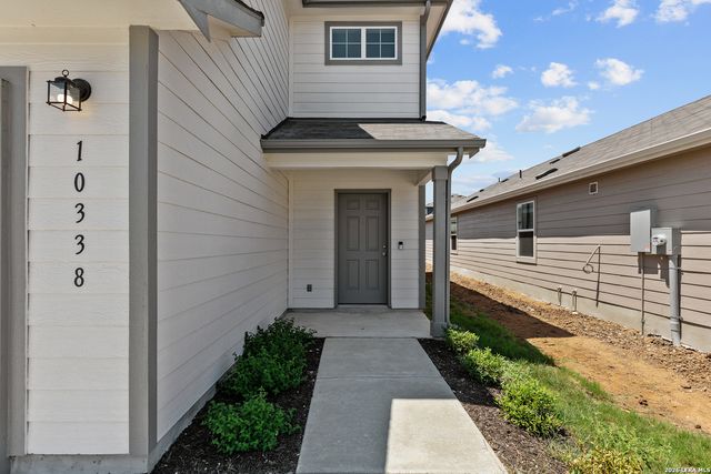 1651 LOST NOOK, New Braunfels, TX 78130