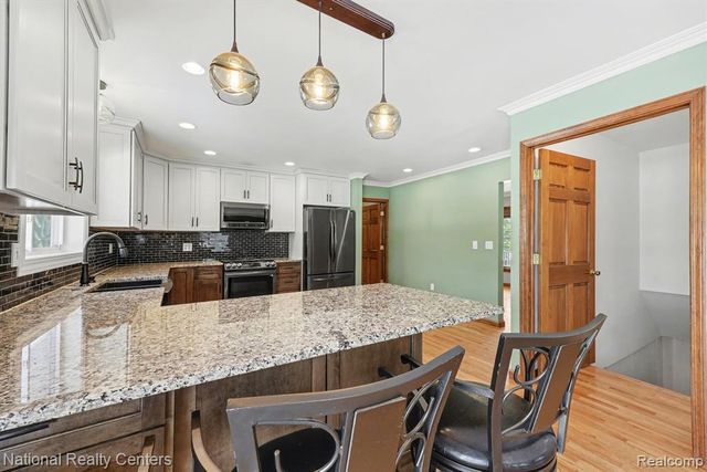 515 E Dawson Road, Milford, MI 48381