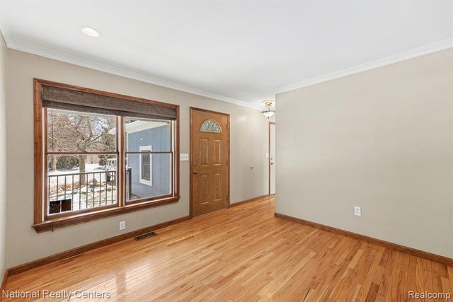 515 E Dawson Road, Milford, MI 48381