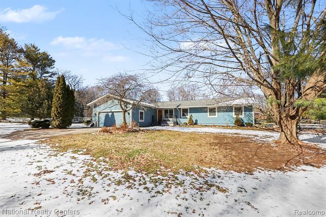 515 E Dawson Road, Milford, MI 48381